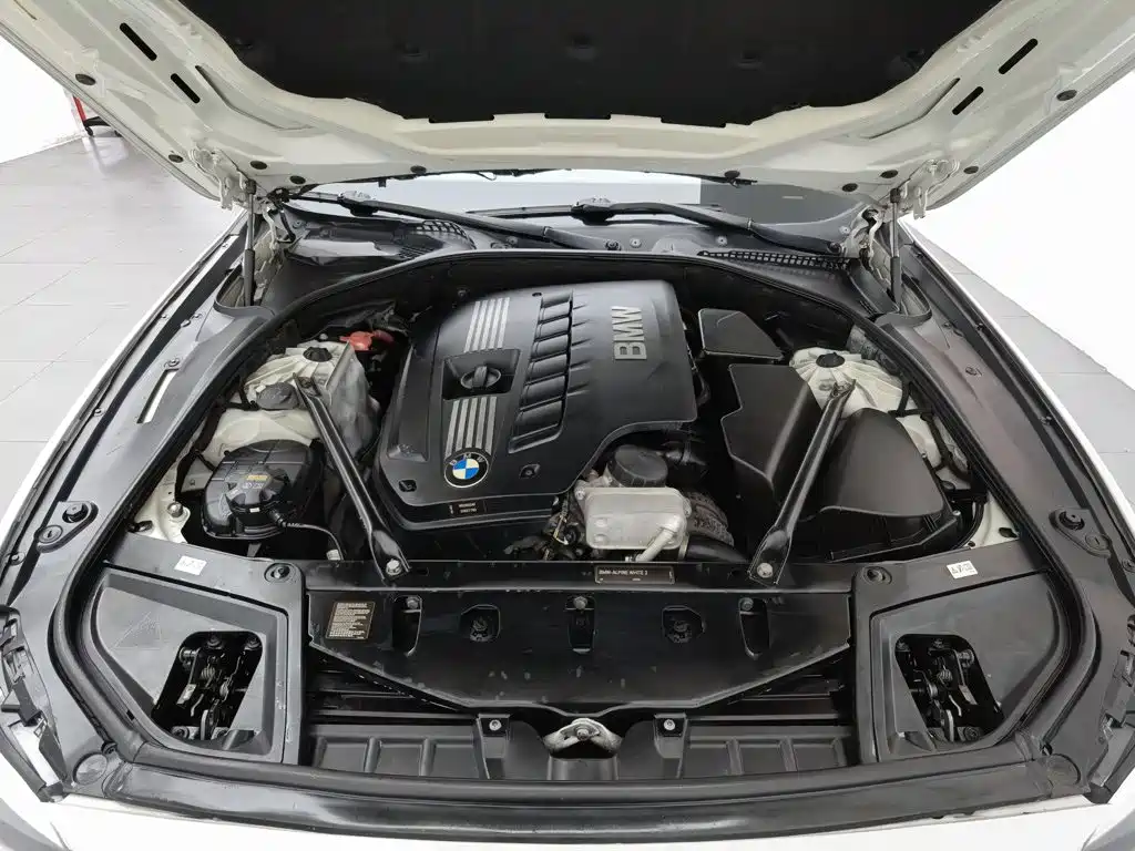 BMW 5 Series 2011