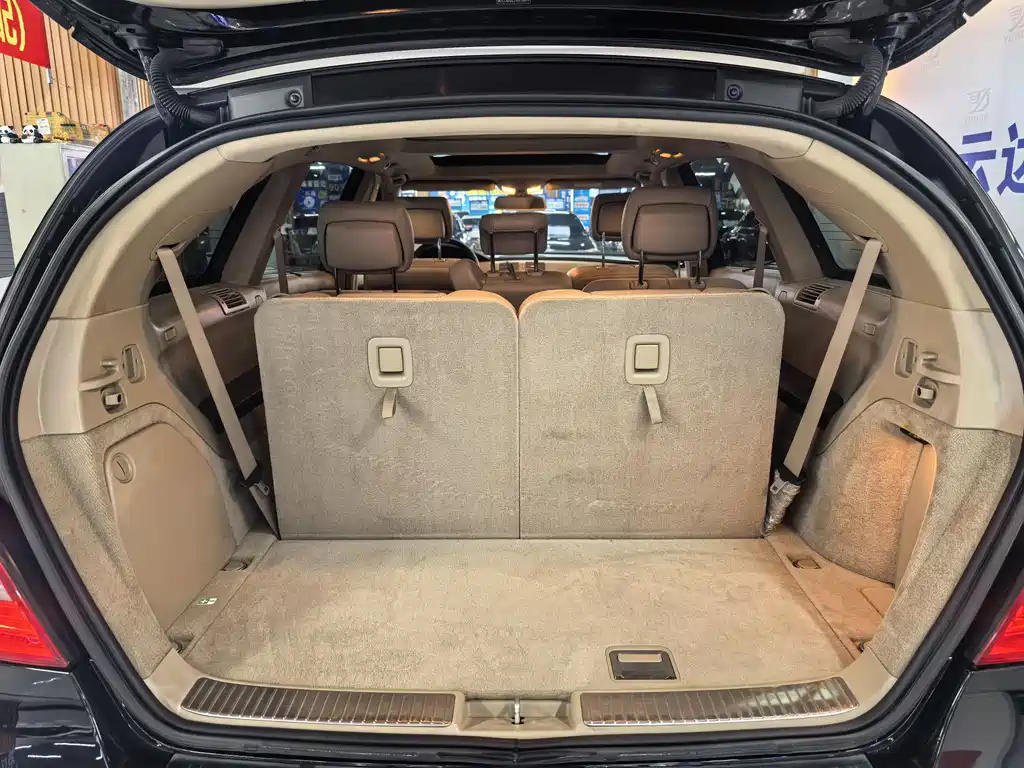 Mercedes-Benz R-Class 2017 — фото 12