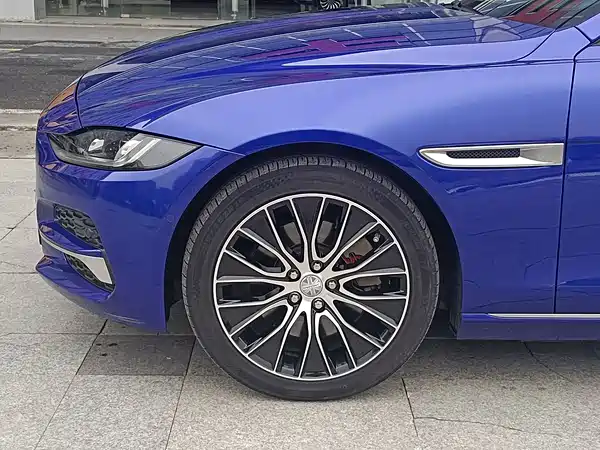 Jaguar XEL 2020