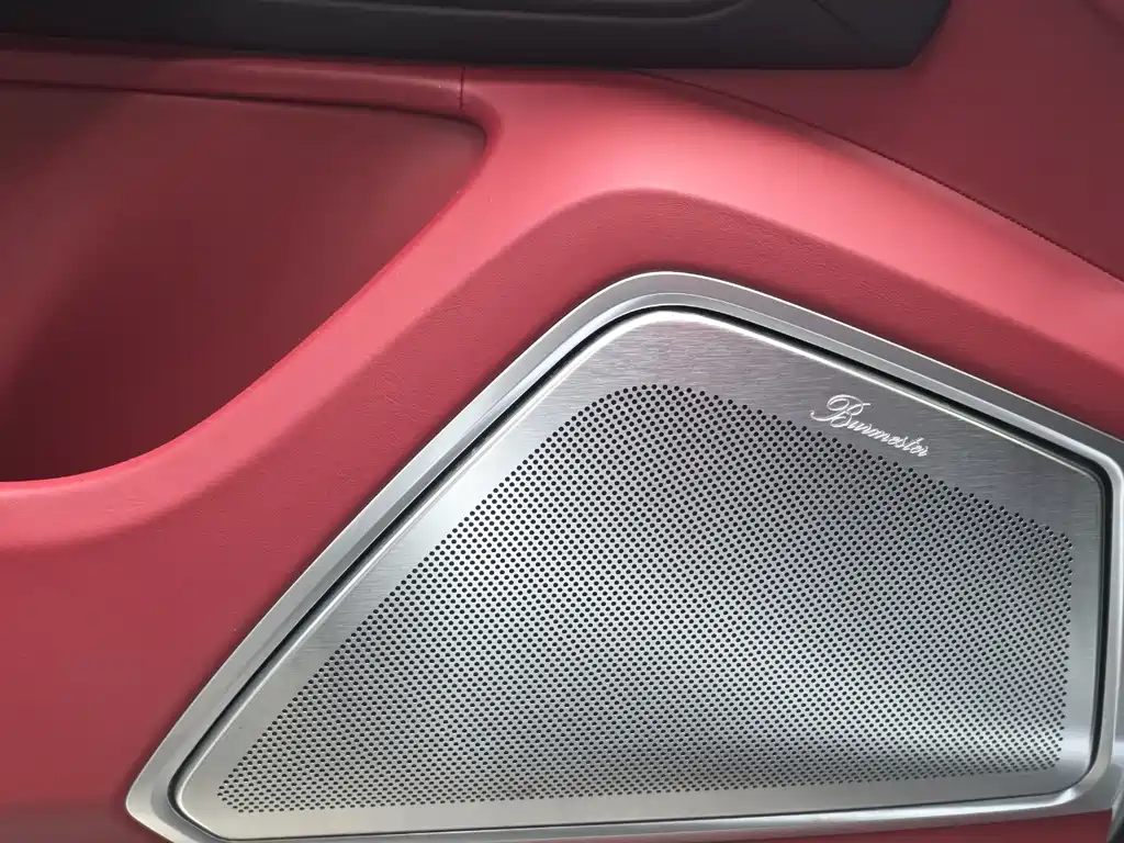 Porsche Cayenne New Energy 2023 — фото 10