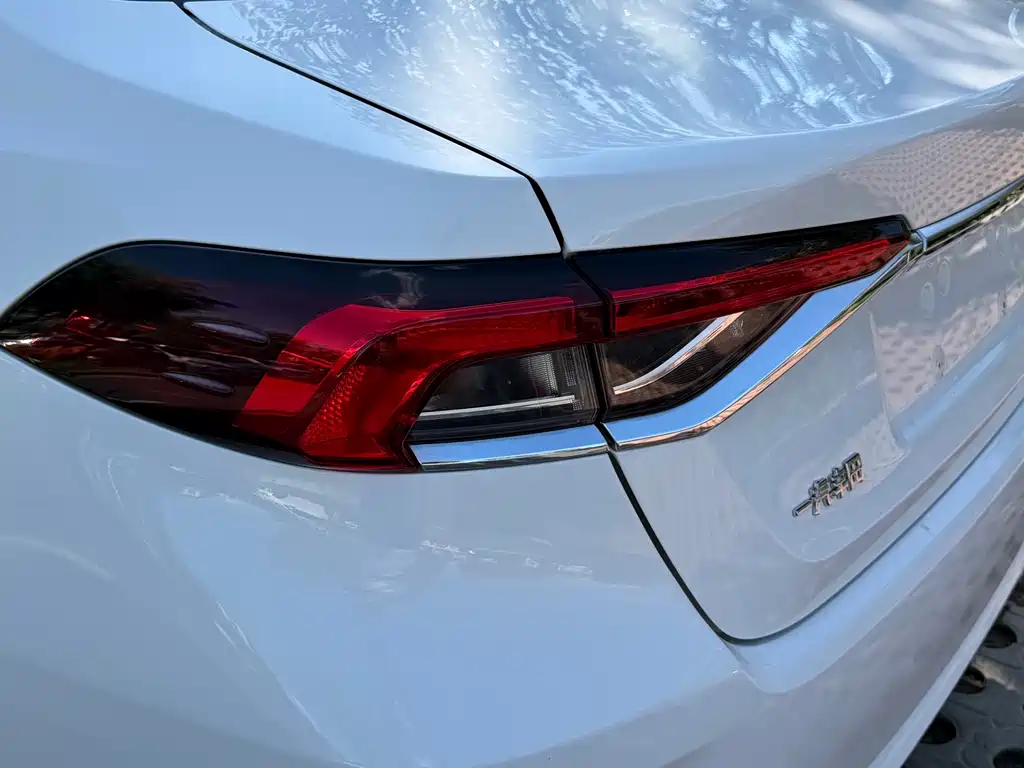 Toyota Corolla 2022 — фото 15