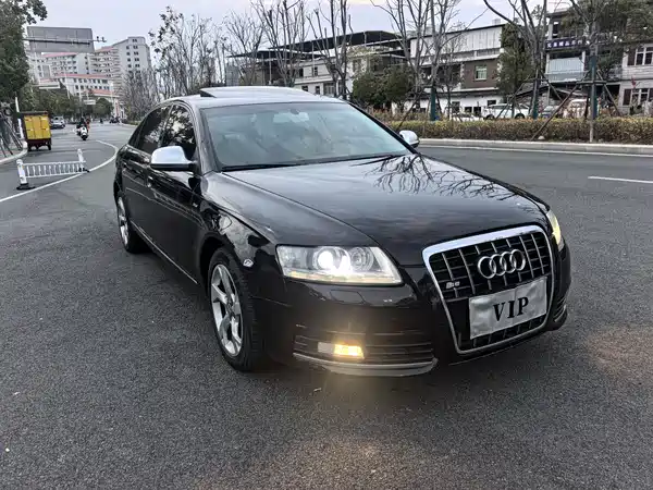 Audi A6L 2011