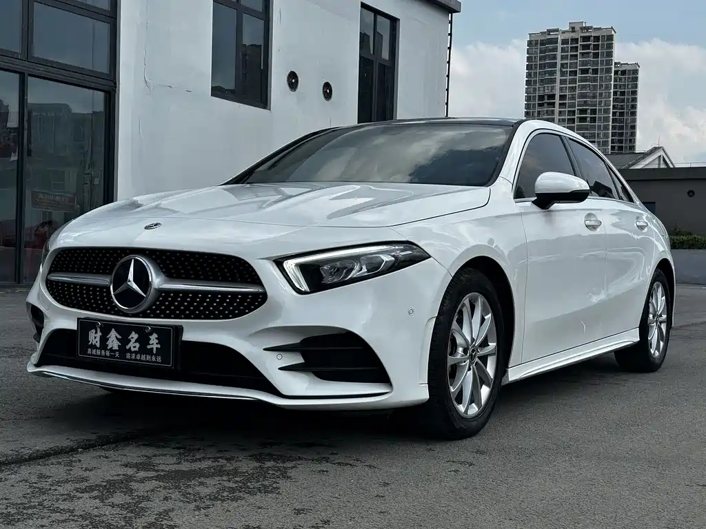 Mercedes-Benz A-Class 2022 — фото 1