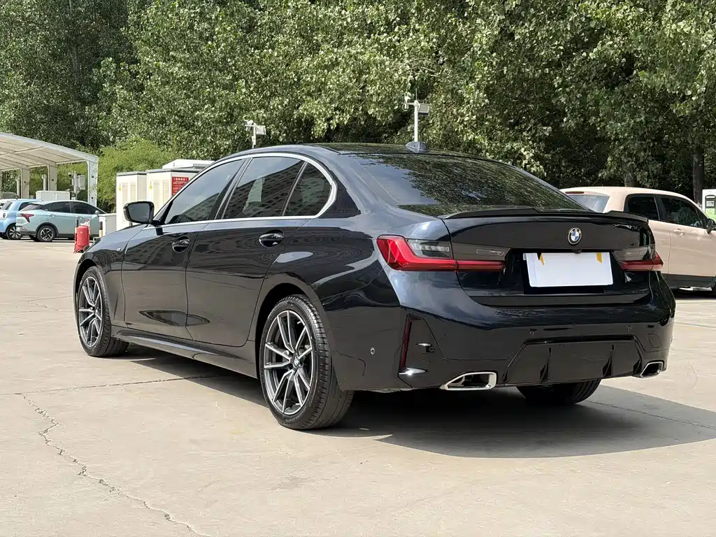 BMW 3 Series 2025