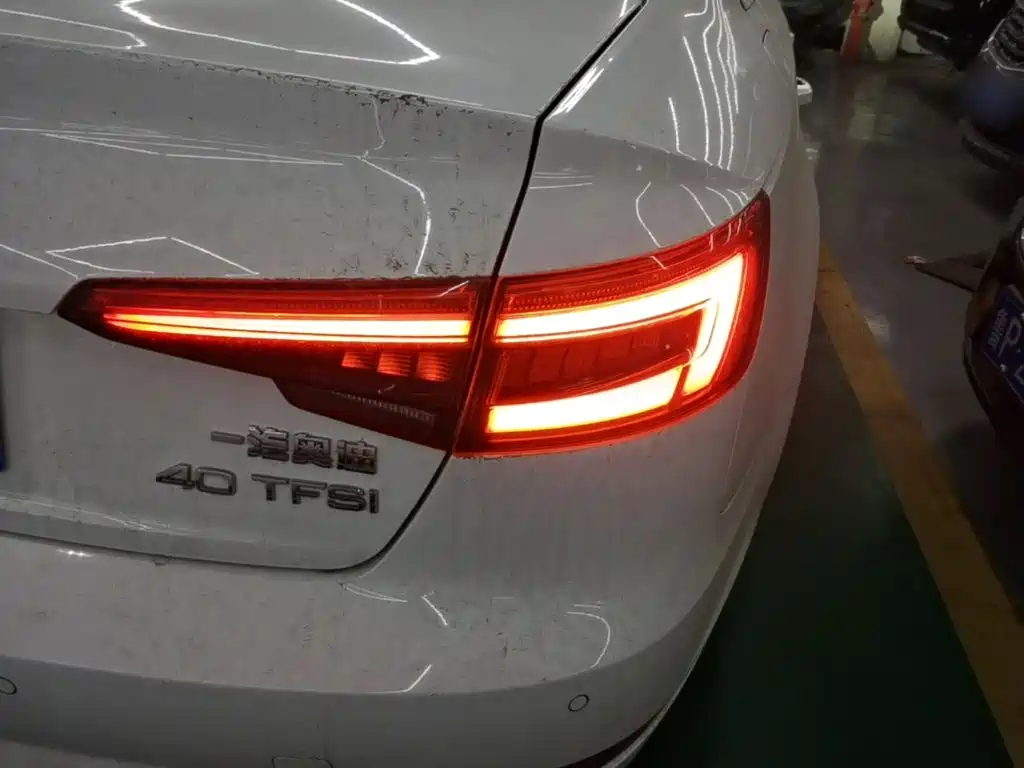 Audi A4L 2017 — фото 8