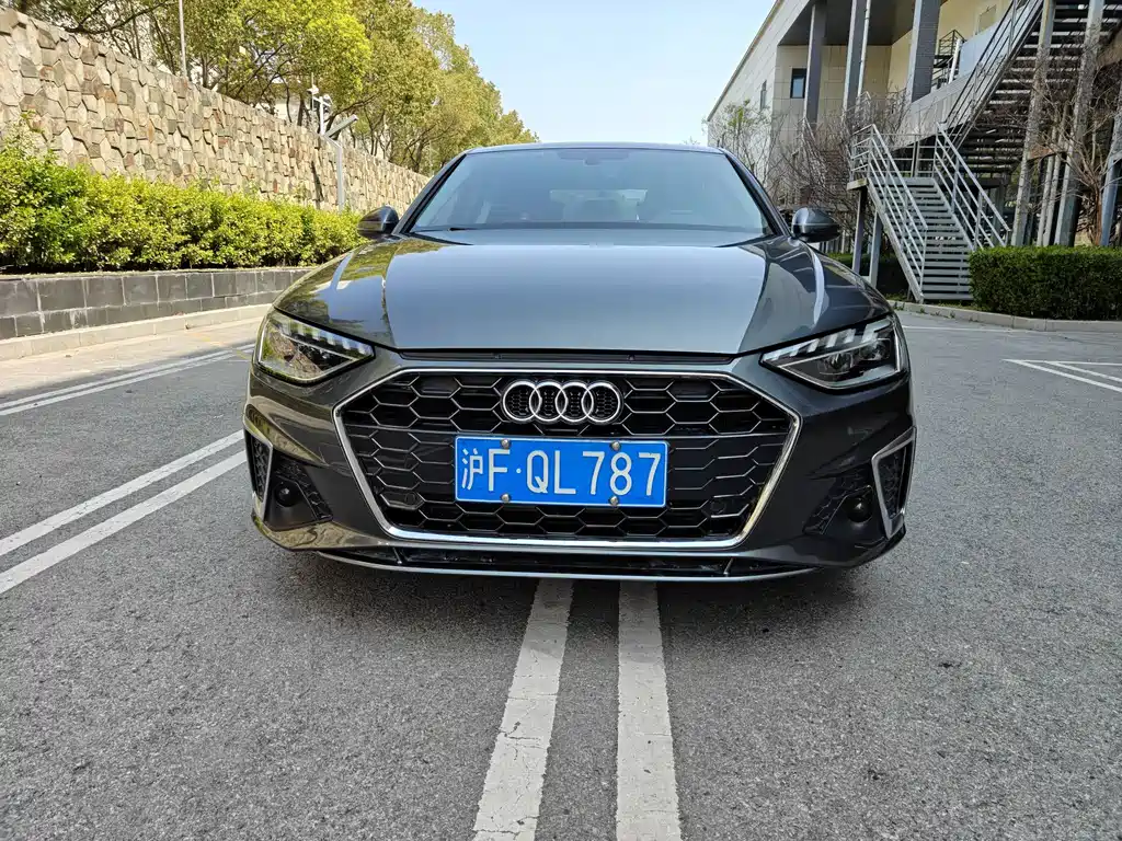 Audi A4L 2021 — фото 2