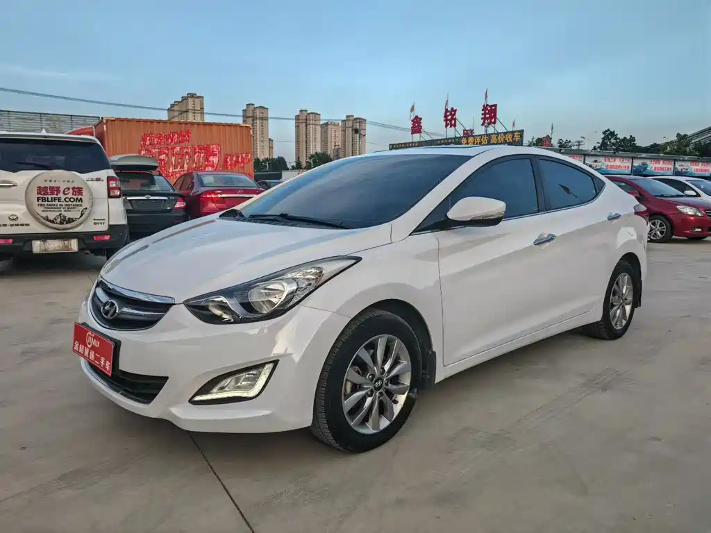 Hyundai Elantra 2016