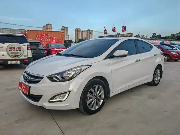 Hyundai Elantra Langdong 2016