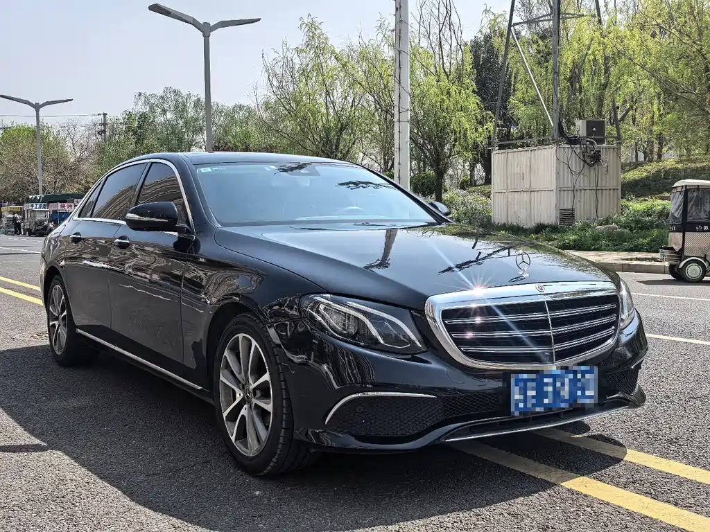 Mercedes-Benz E-Class 2018 — фото 3