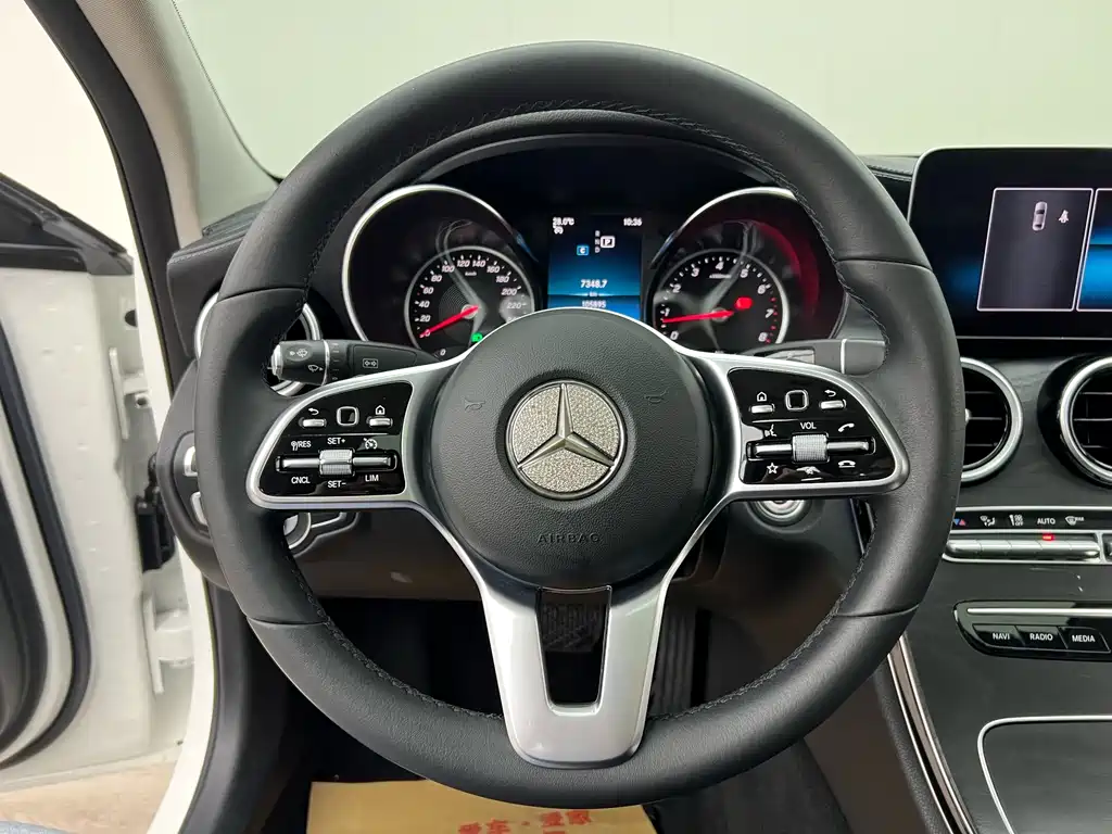Mercedes-Benz C-Class 2018 — фото 15