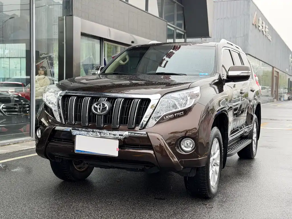 Toyota Prado 2018 — фото 1
