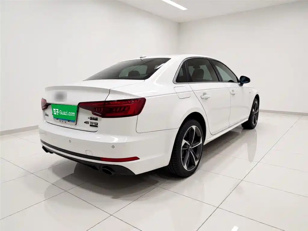 Audi A4L 2017