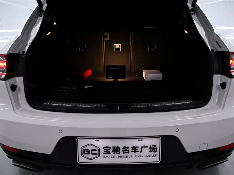 Porsche Macan 2021 — фото 15