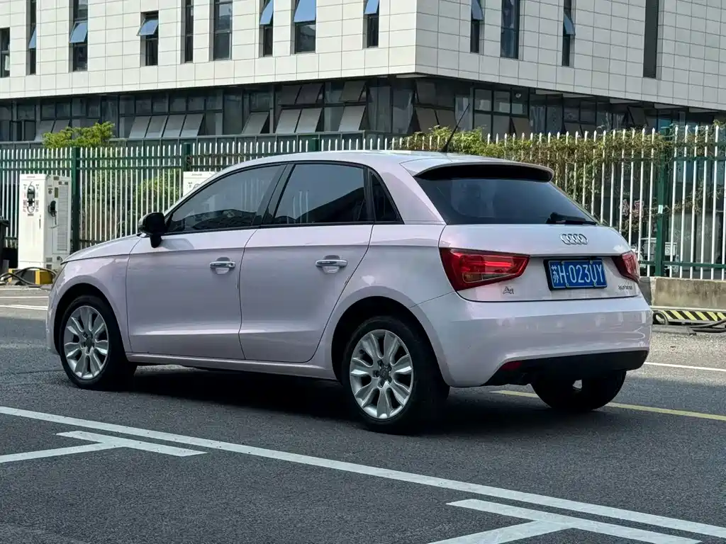 Audi A1 2014 — фото 4