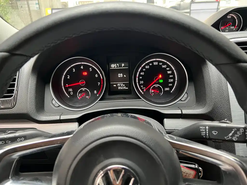 Volkswagen Scirocco 2015 — фото 10