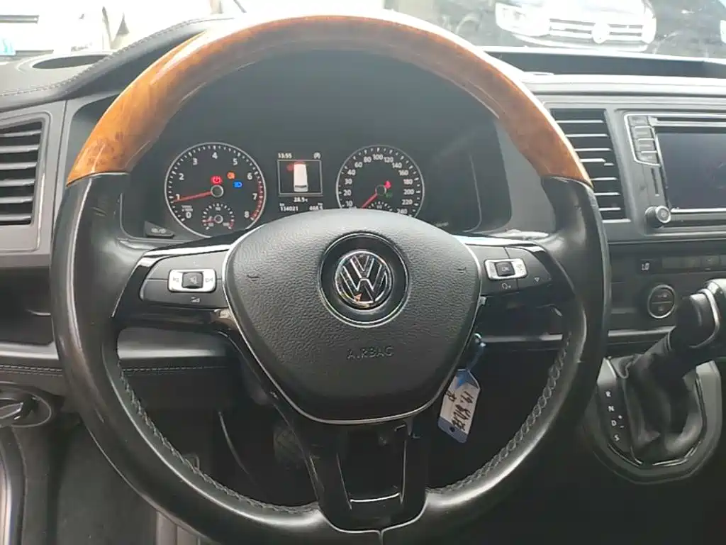 Volkswagen Caravelle 2019 — фото 11