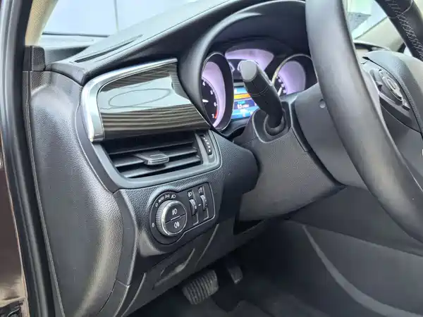Buick Envision Plus 2018