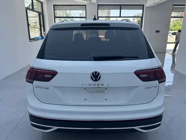 Volkswagen Tiguan L 2023