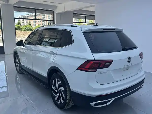 Volkswagen Tiguan L 2023