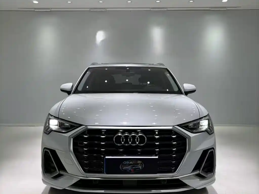 Audi Q3 2022 — фото 2