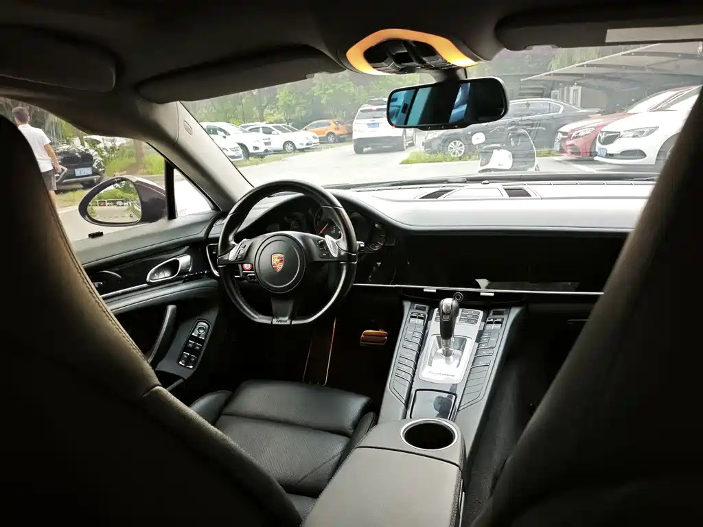 Porsche Panamera 2015 — фото 9