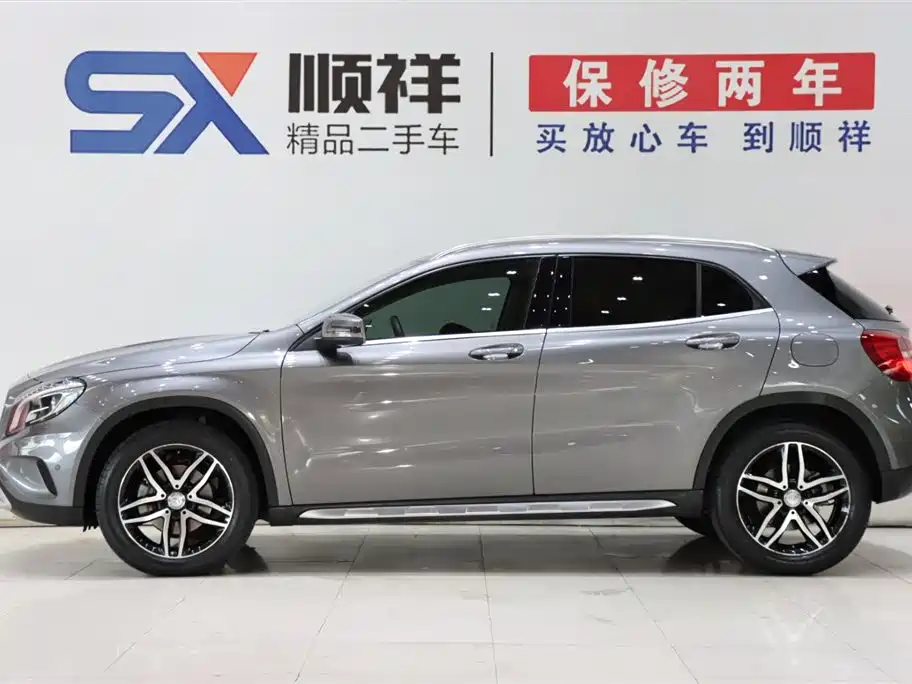 Mercedes-Benz GLA 2015