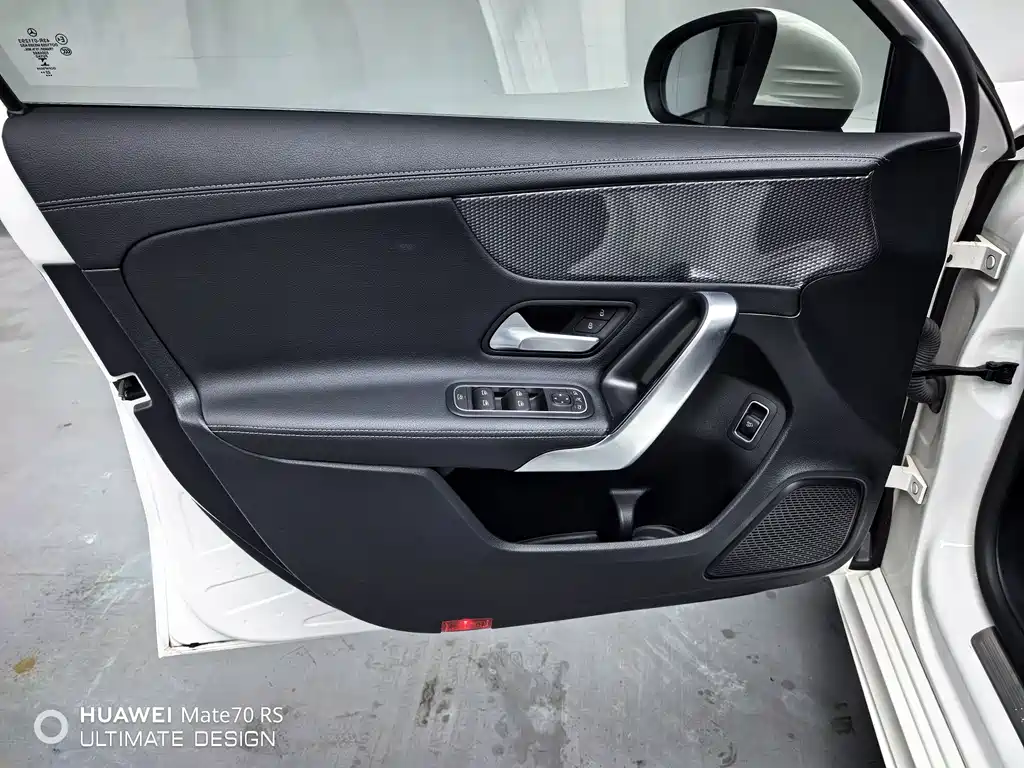 Mercedes-Benz A-Class 2023 — фото 19