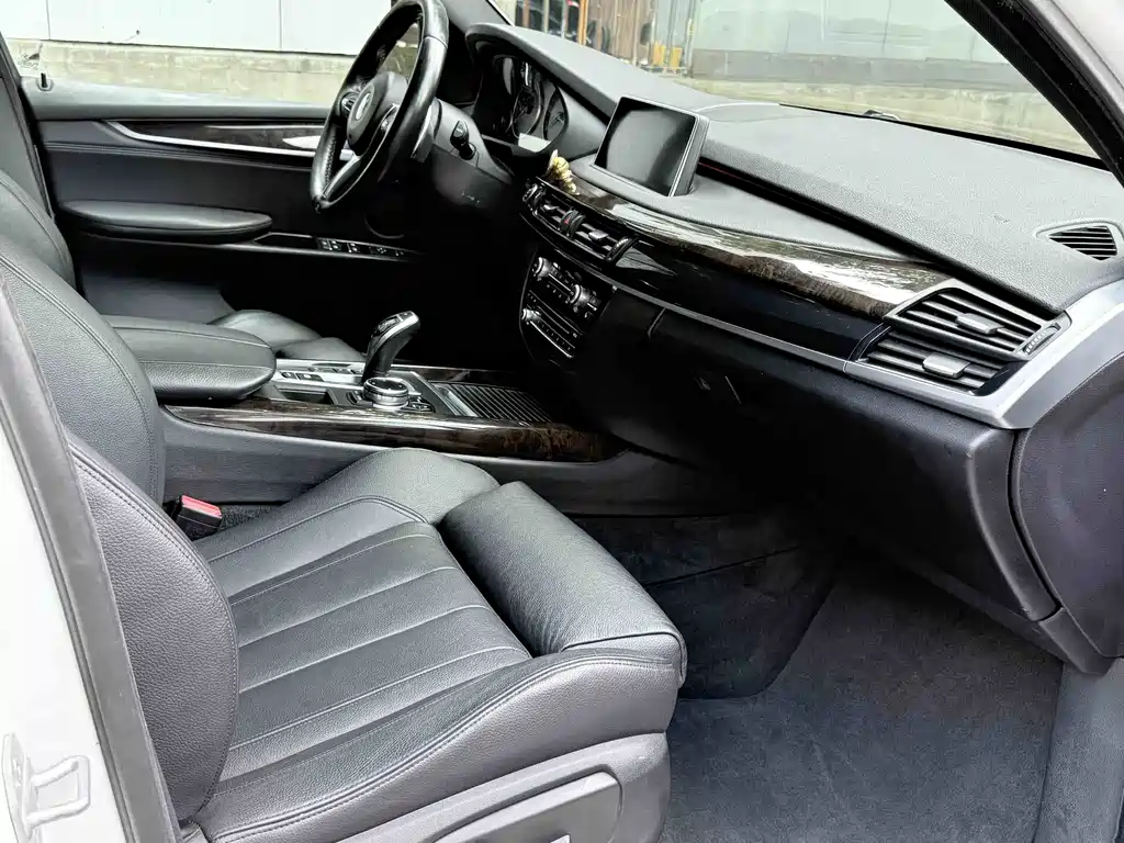 BMW X5 2014 — фото 16