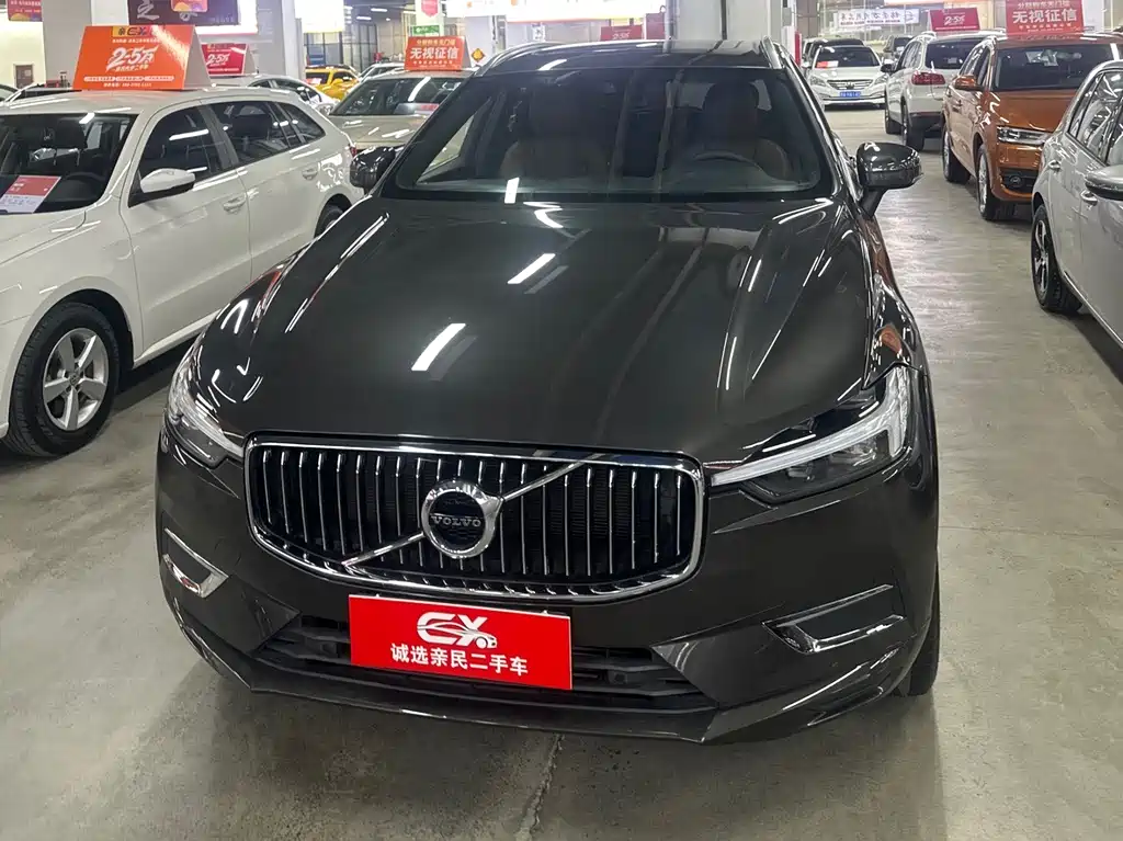 Volvo XC60 2021 — фото 2