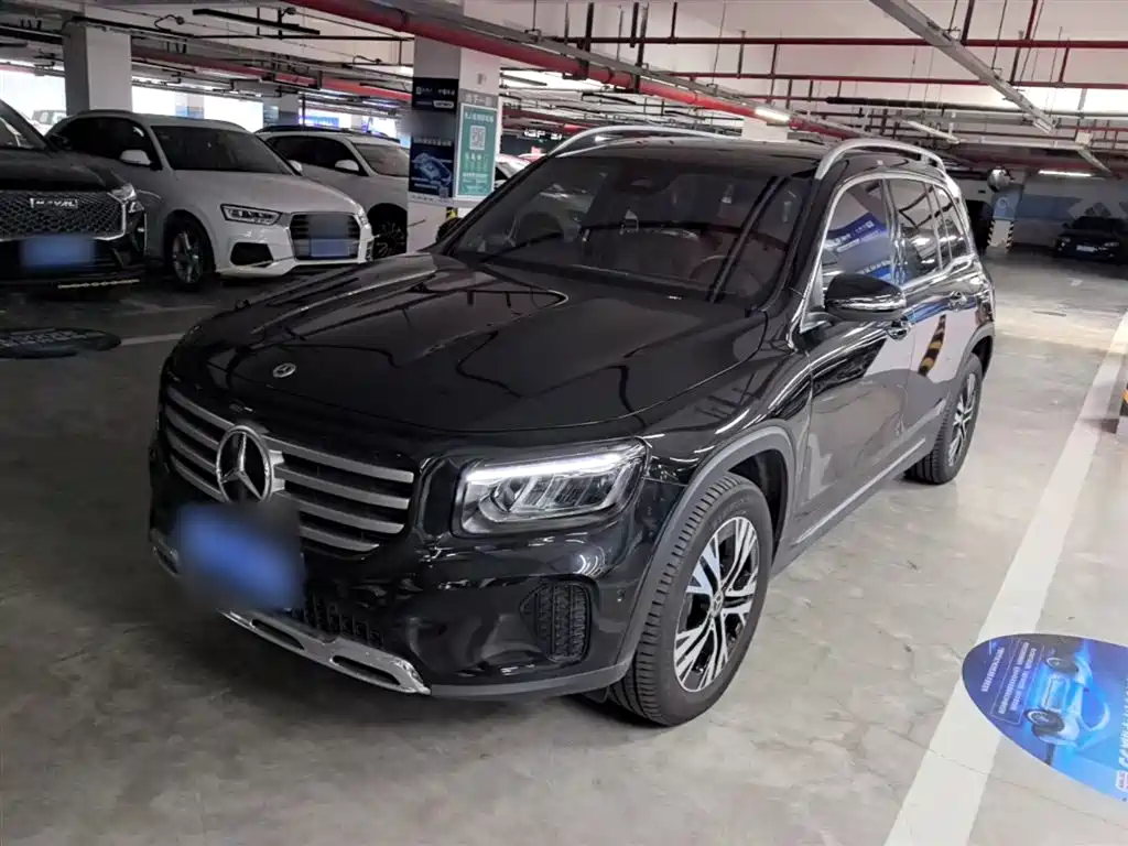 Mercedes-Benz GLB 2025 — фото 1