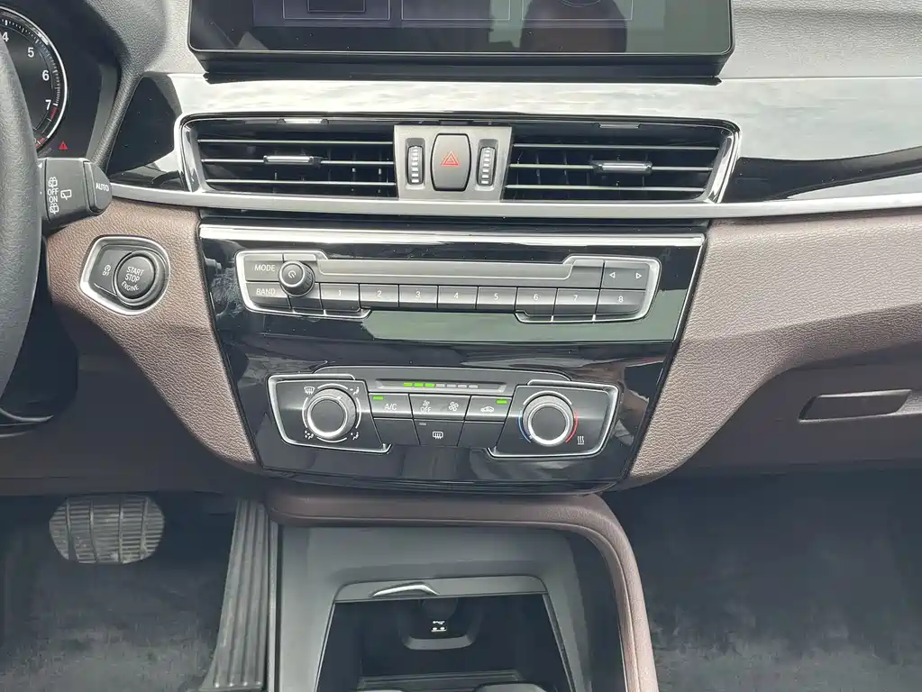 BMW X1 2022 — фото 16