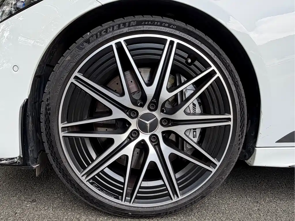 Mercedes-Benz C-Class AMG 2024 — фото 16