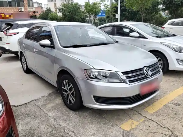 Volkswagen Lavida 2014