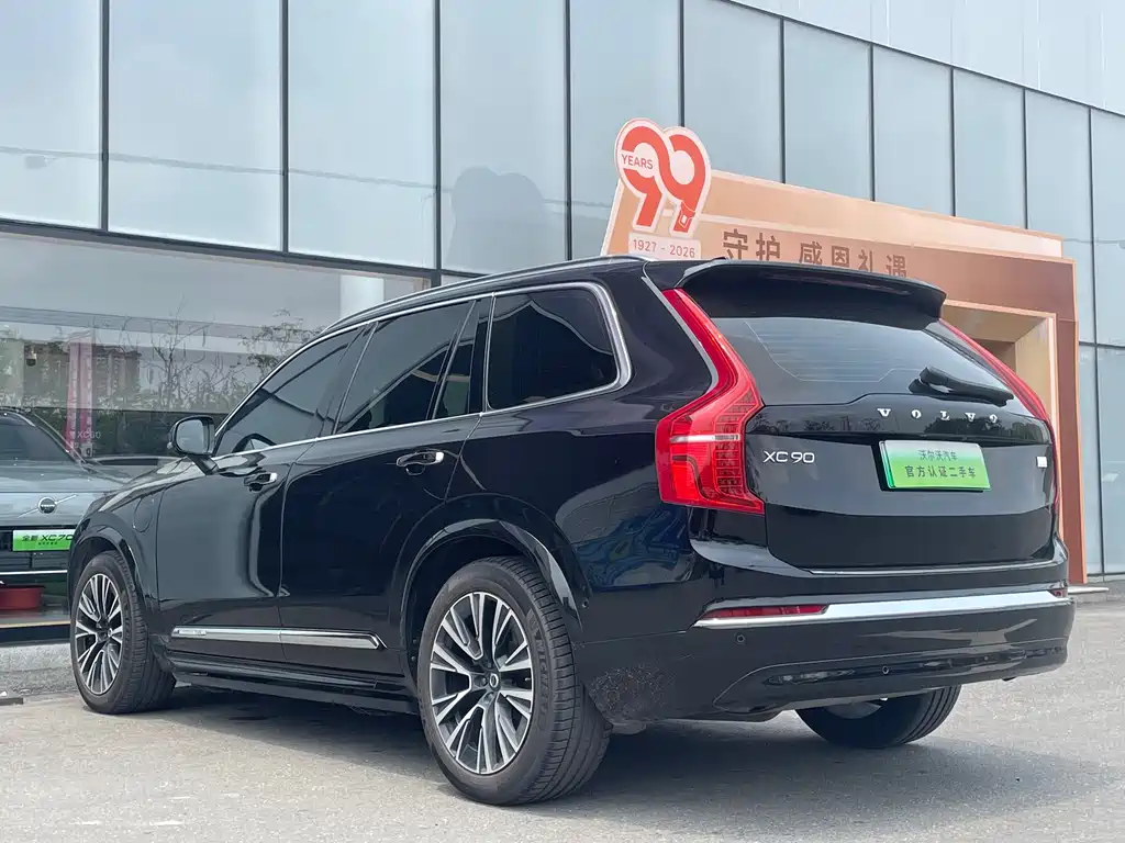 Volvo XC90 PHEV 2022 — фото 17