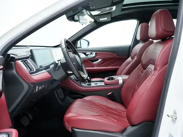 Jetour X70 PLUS 2025