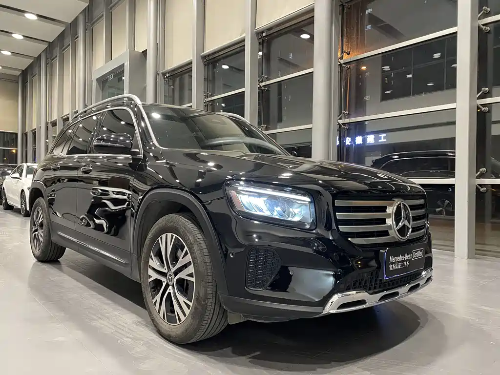Mercedes-Benz GLB 2024 — фото 3