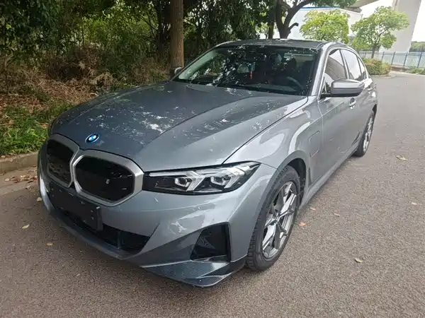 BMW i3 2024