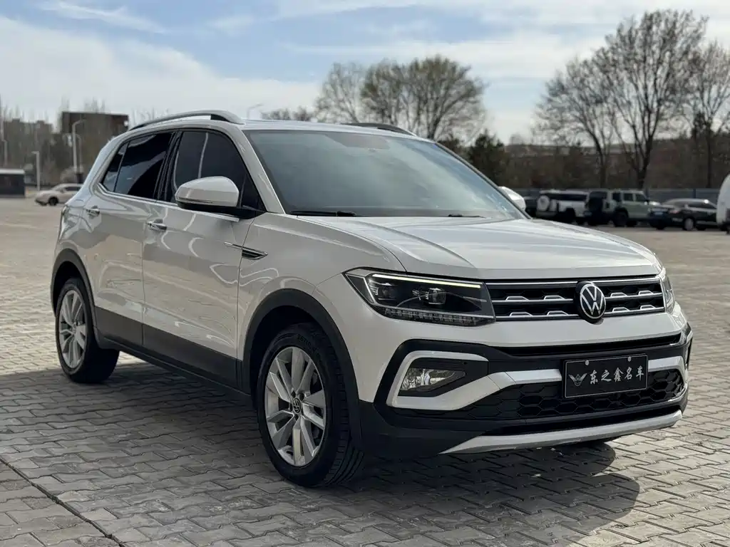 Volkswagen T-Cross 2021 — фото 2