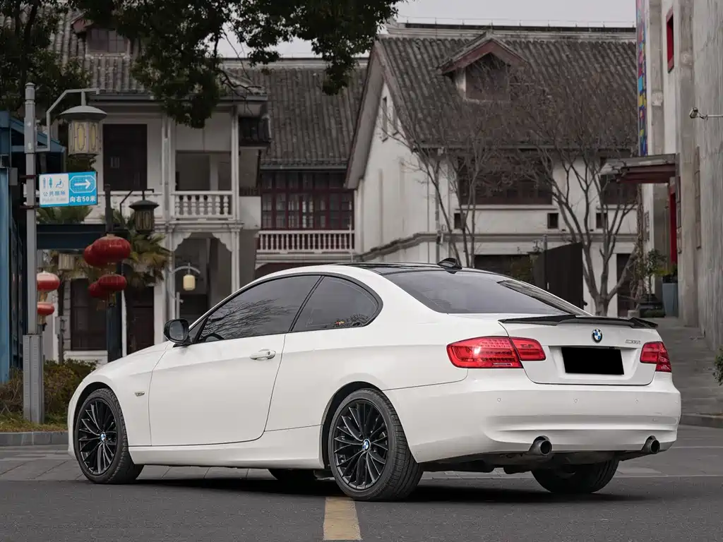 BMW 3 Series 2012