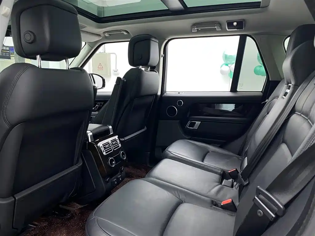 Land Rover Range Rover 2020 — фото 7