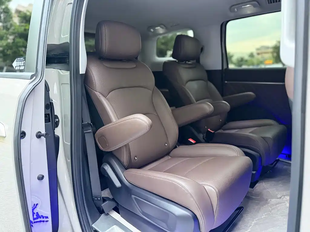 Wuling Starlight 730 EV 2025 — фото 24