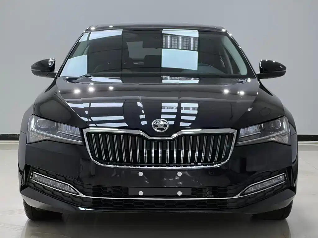 Skoda Superb 2024 — фото 2