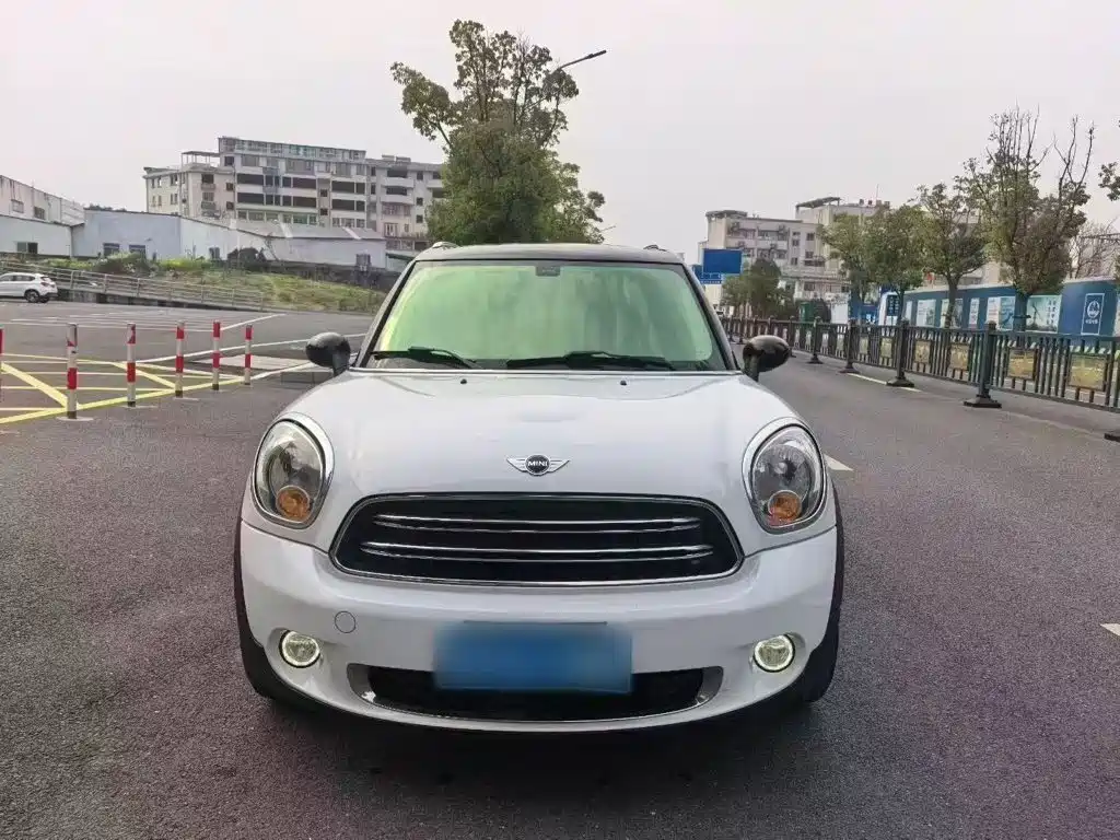 MINI Countryman 2015