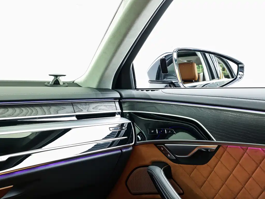 Audi A8 2025 — фото 26