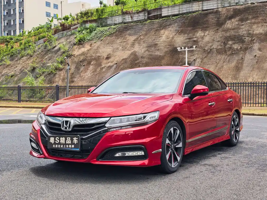 Honda Spirior 2015 — фото 1