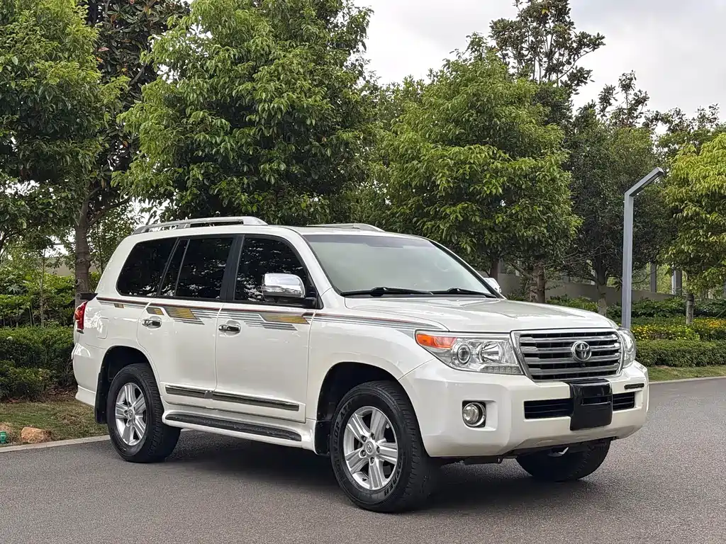 Toyota Land Cruiser 2015