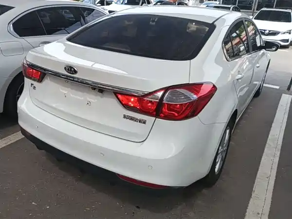 Kia K3 2016