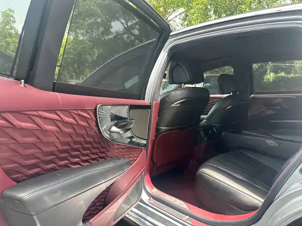 Lexus LS 2022