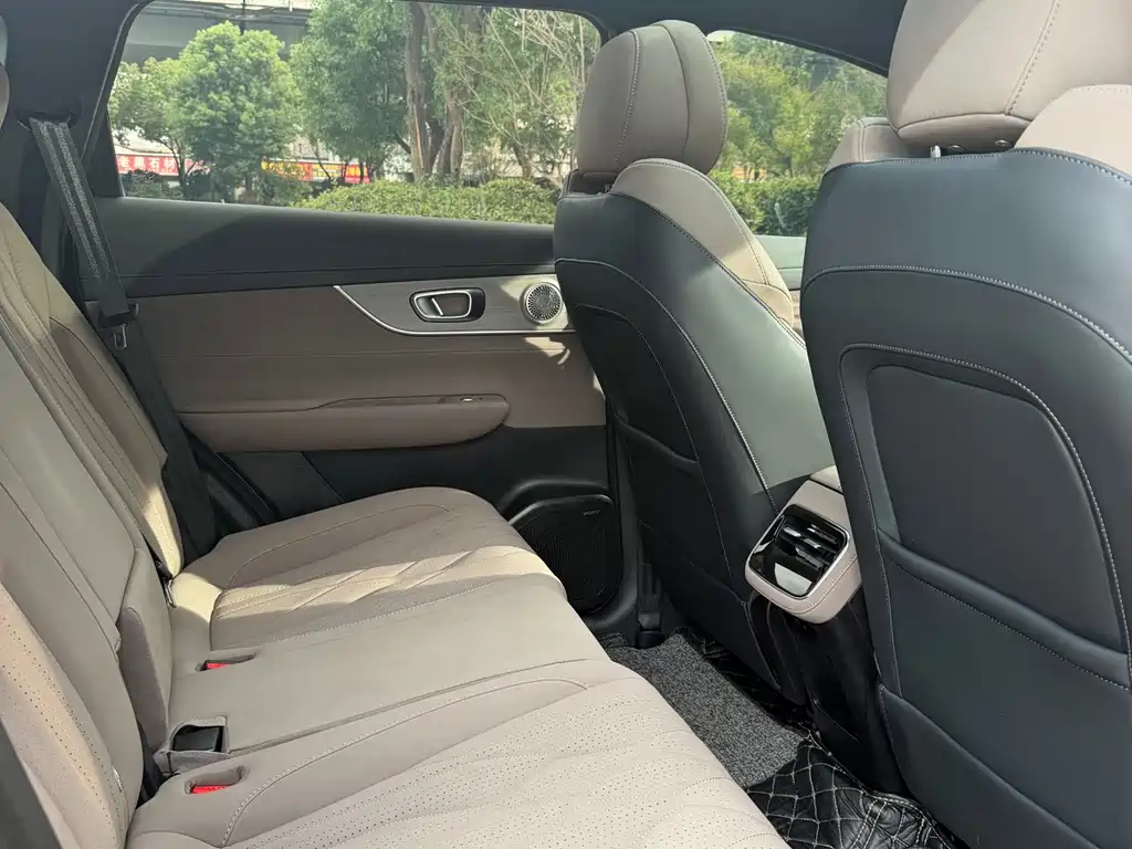Chery Tiggo 8 PLUS 2025 — фото 20