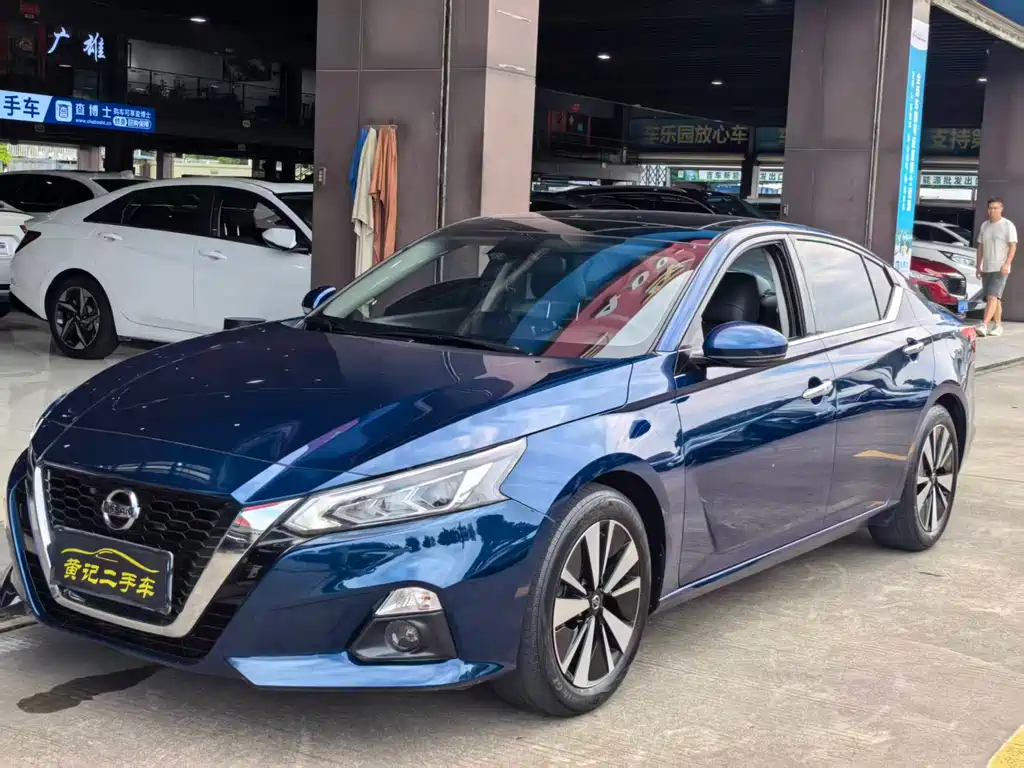 Nissan Teana 2022